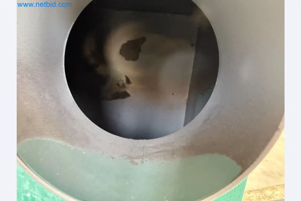 Versatile shot blasting machine with a matching extraction system-13