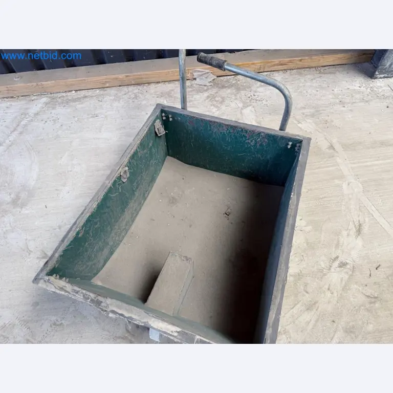 Versatile shot blasting machine with a matching extraction system-32
