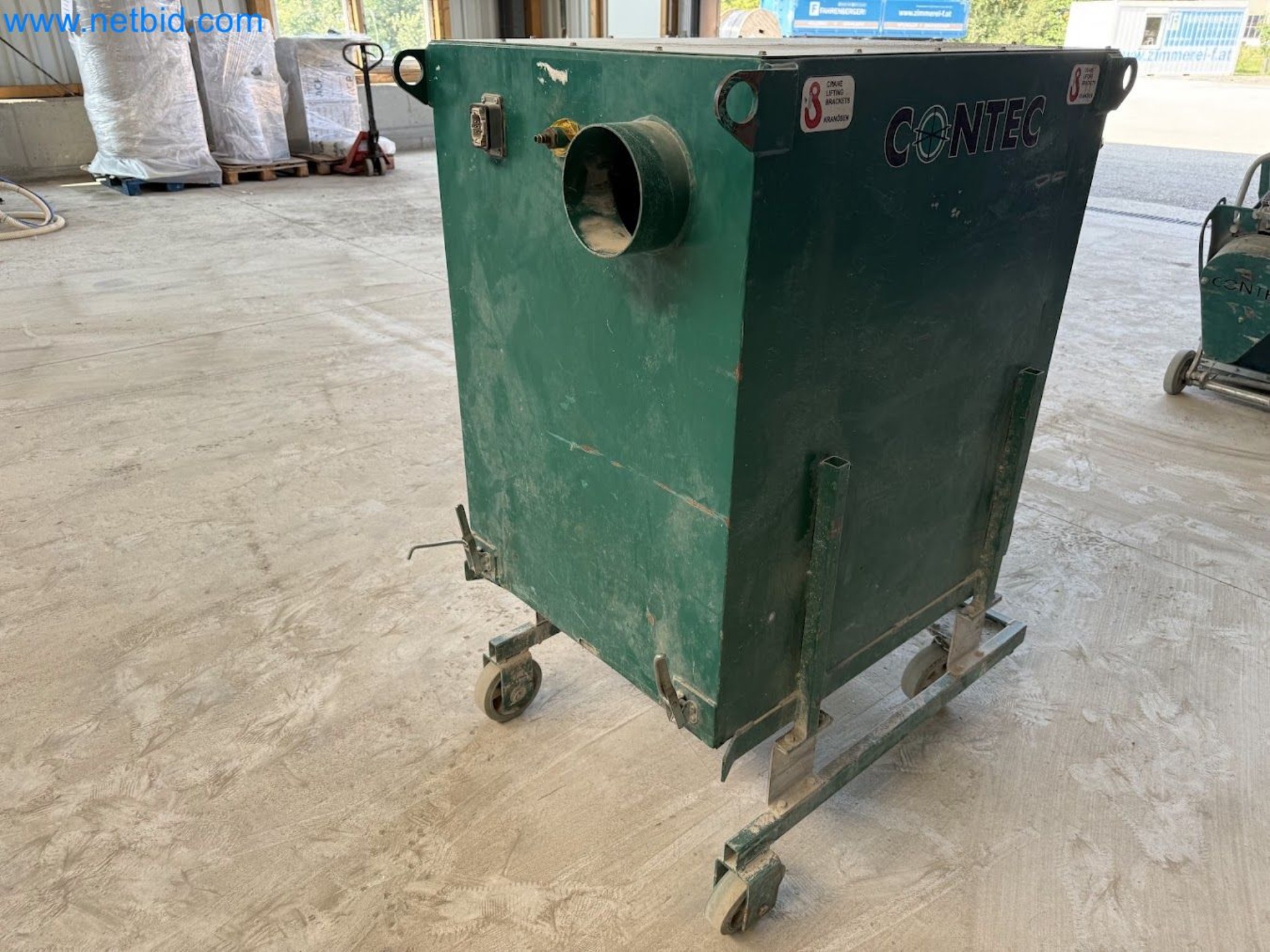 Versatile shot blasting machine with a matching extraction system-5