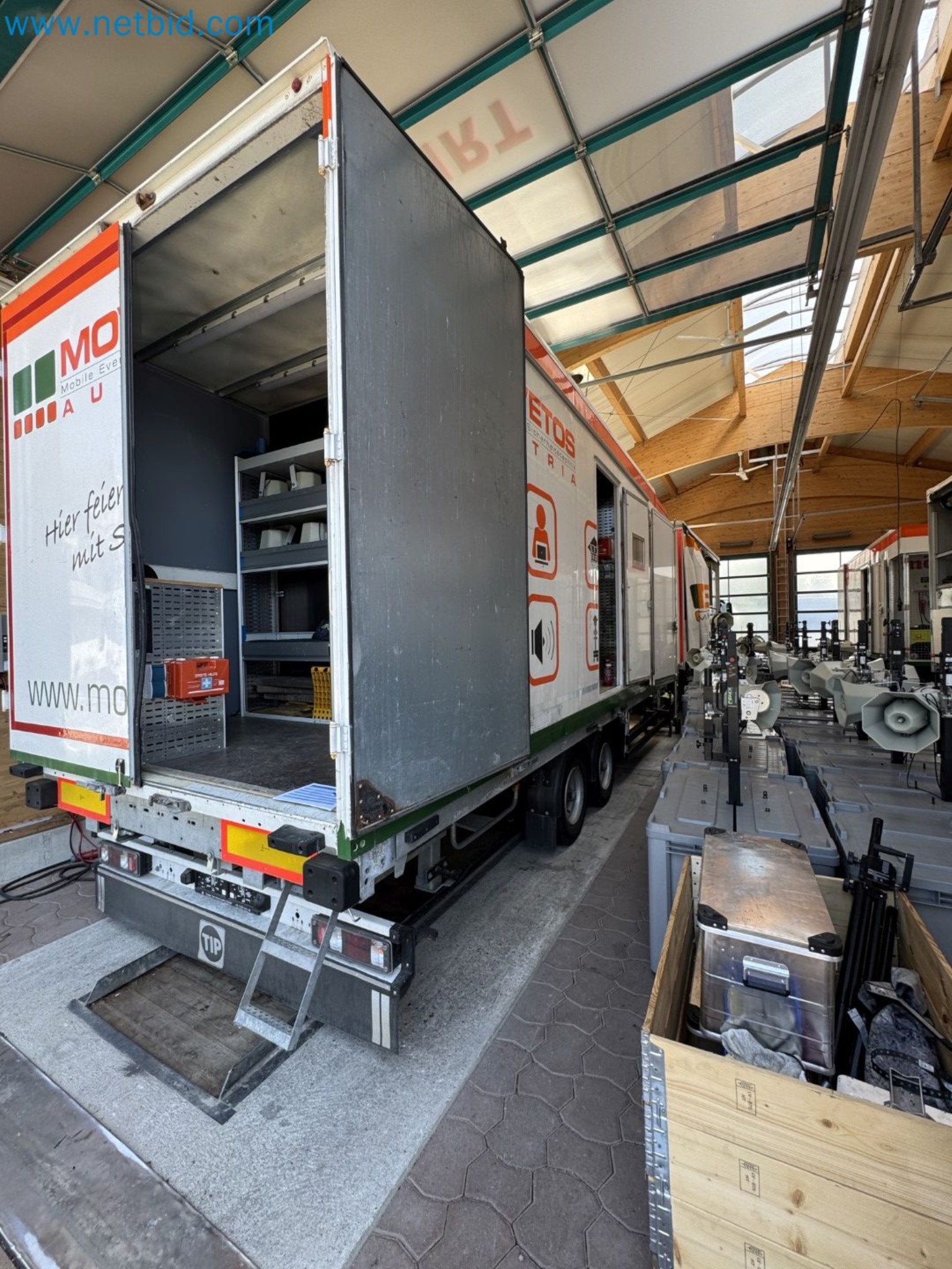 MOVETOS – Mobile event and technical support system, including a MAN truck and trailer-3