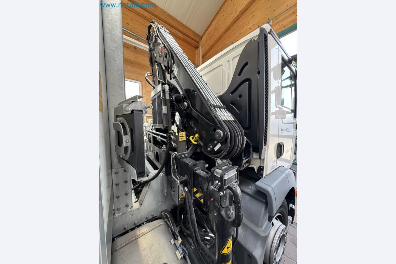 MOVETOS – Mobile event and technical support system, including a MAN truck and trailer-48