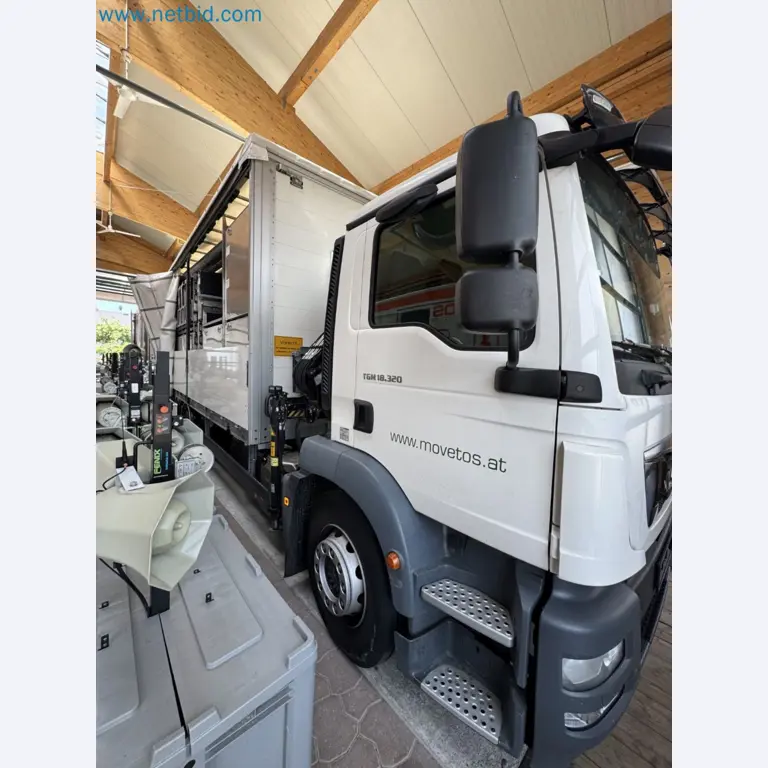 MOVETOS – Mobile event and technical support system, including a MAN truck and trailer-50