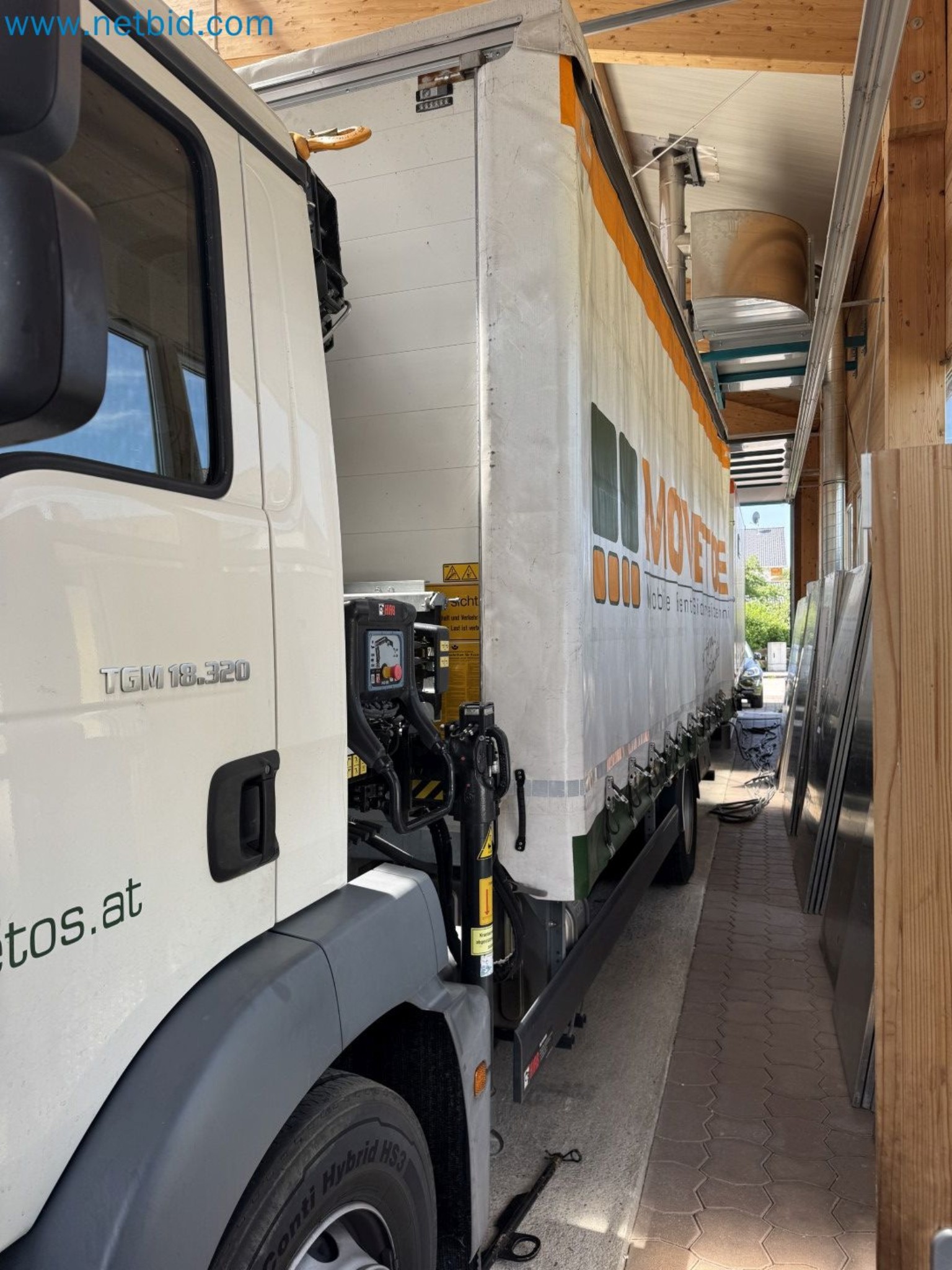 MOVETOS – Mobile event and technical support system, including a MAN truck and trailer-52