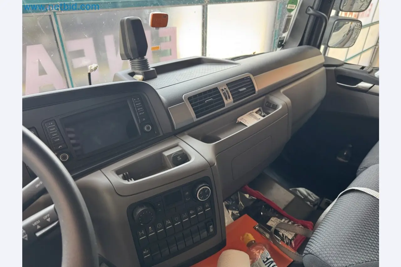 MOVETOS – Mobile event and technical support system, including a MAN truck and trailer-55