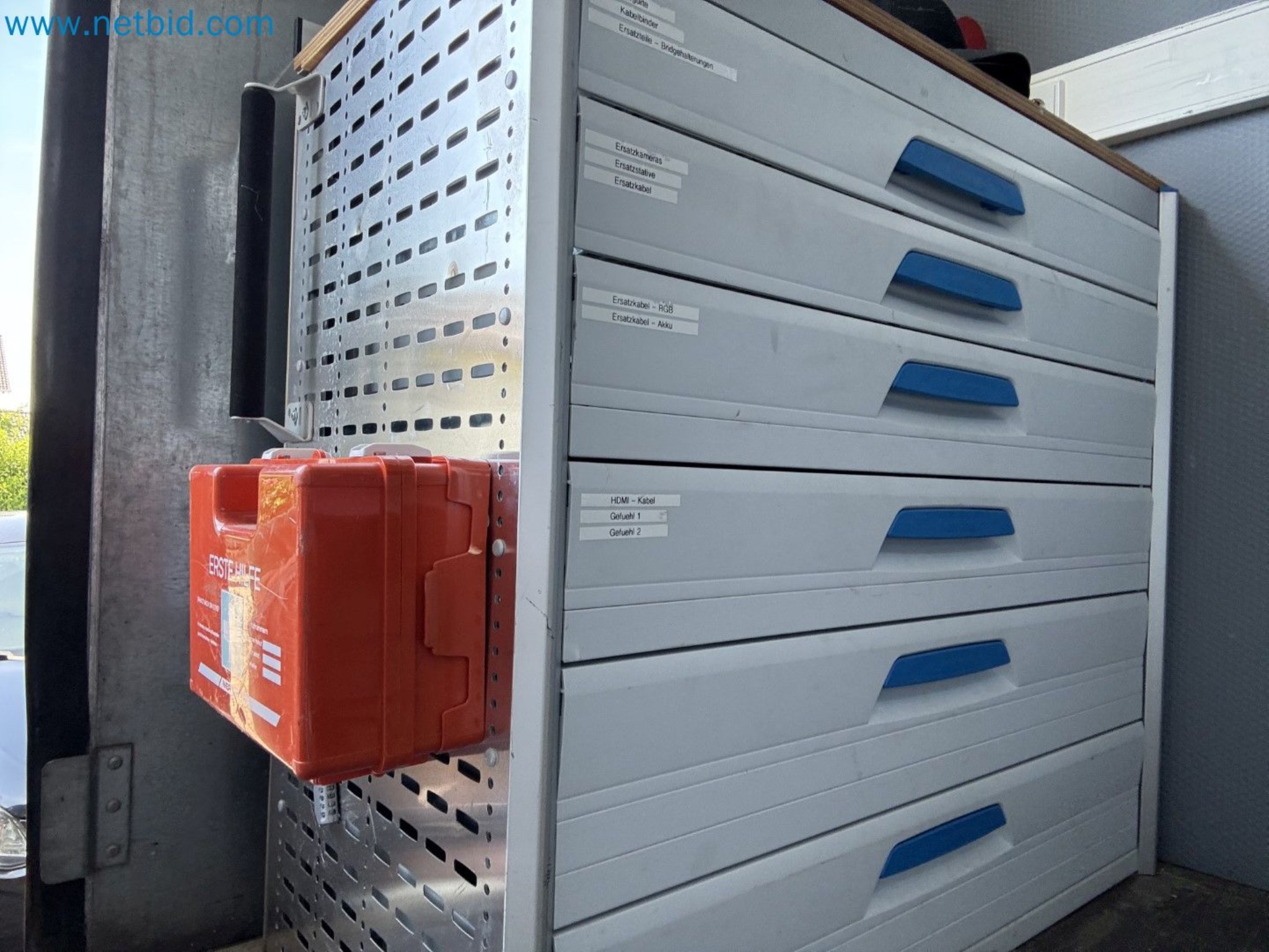 MOVETOS – Mobile event and technical support system, including a MAN truck and trailer-5