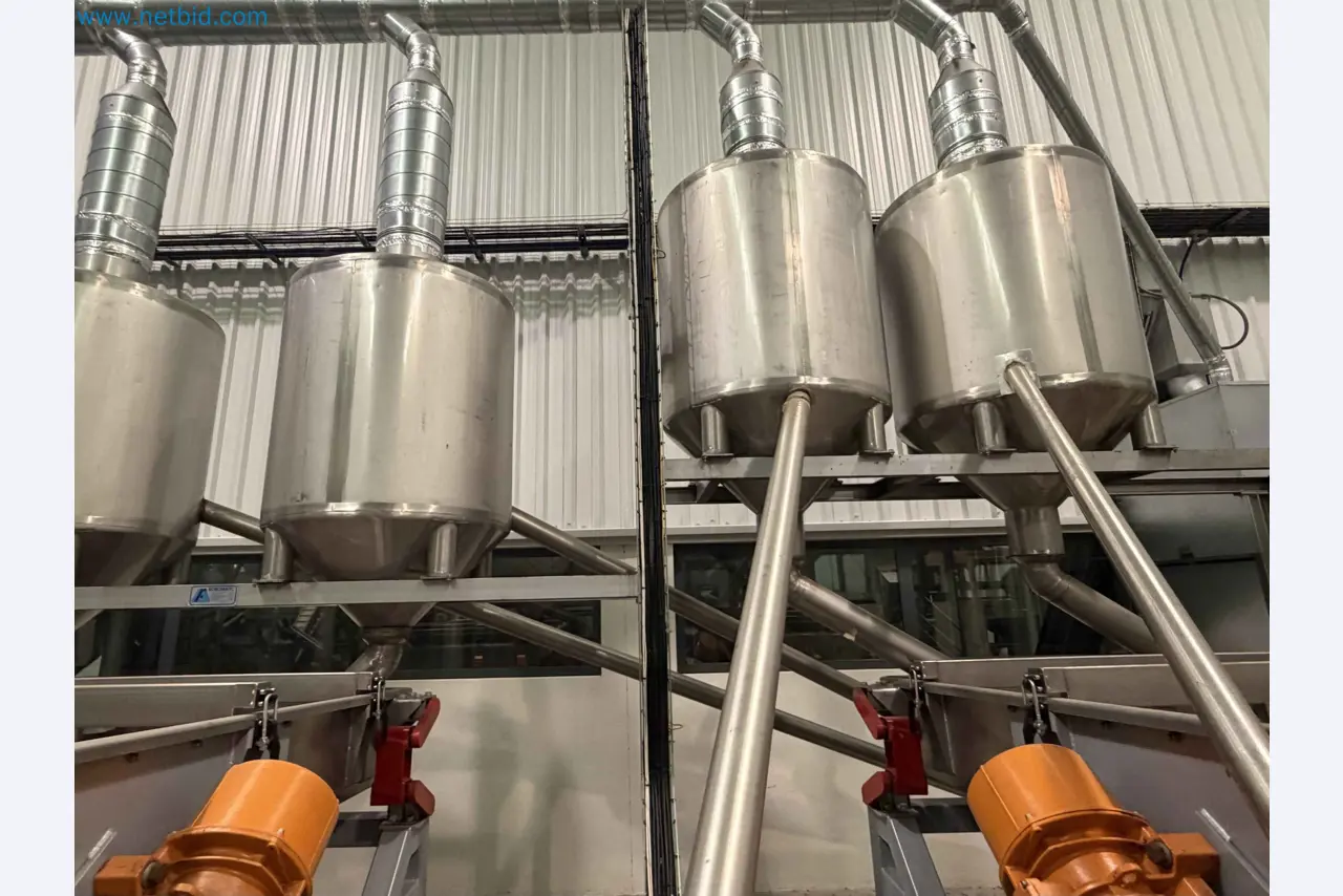 Nussverarbeitungsanlage zum Schälen, Trocknen und Verpacken-102