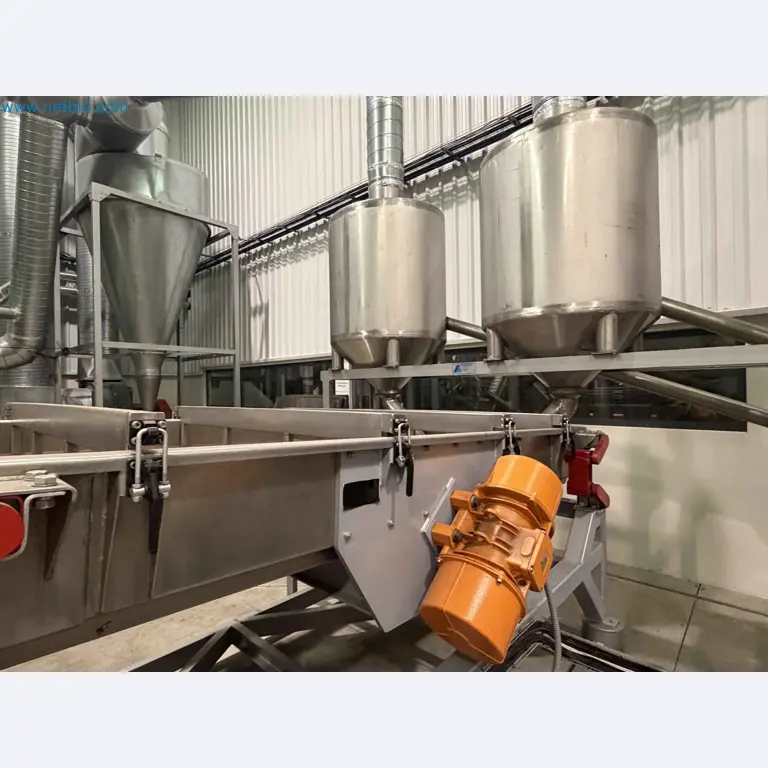 Nussverarbeitungsanlage zum Schälen, Trocknen und Verpacken-103