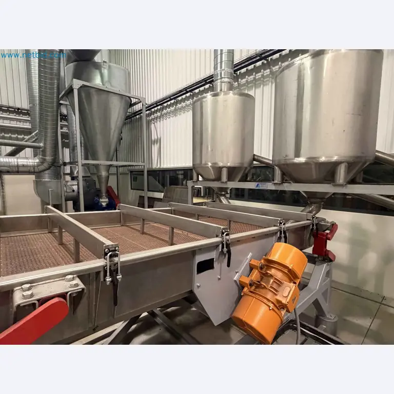 Nussverarbeitungsanlage zum Schälen, Trocknen und Verpacken-104