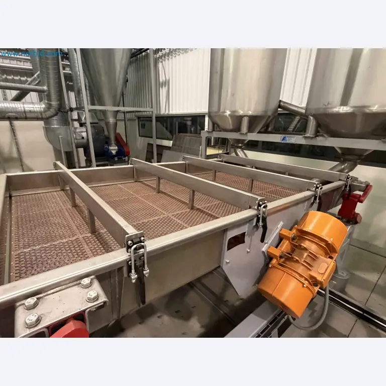 Nussverarbeitungsanlage zum Schälen, Trocknen und Verpacken-105