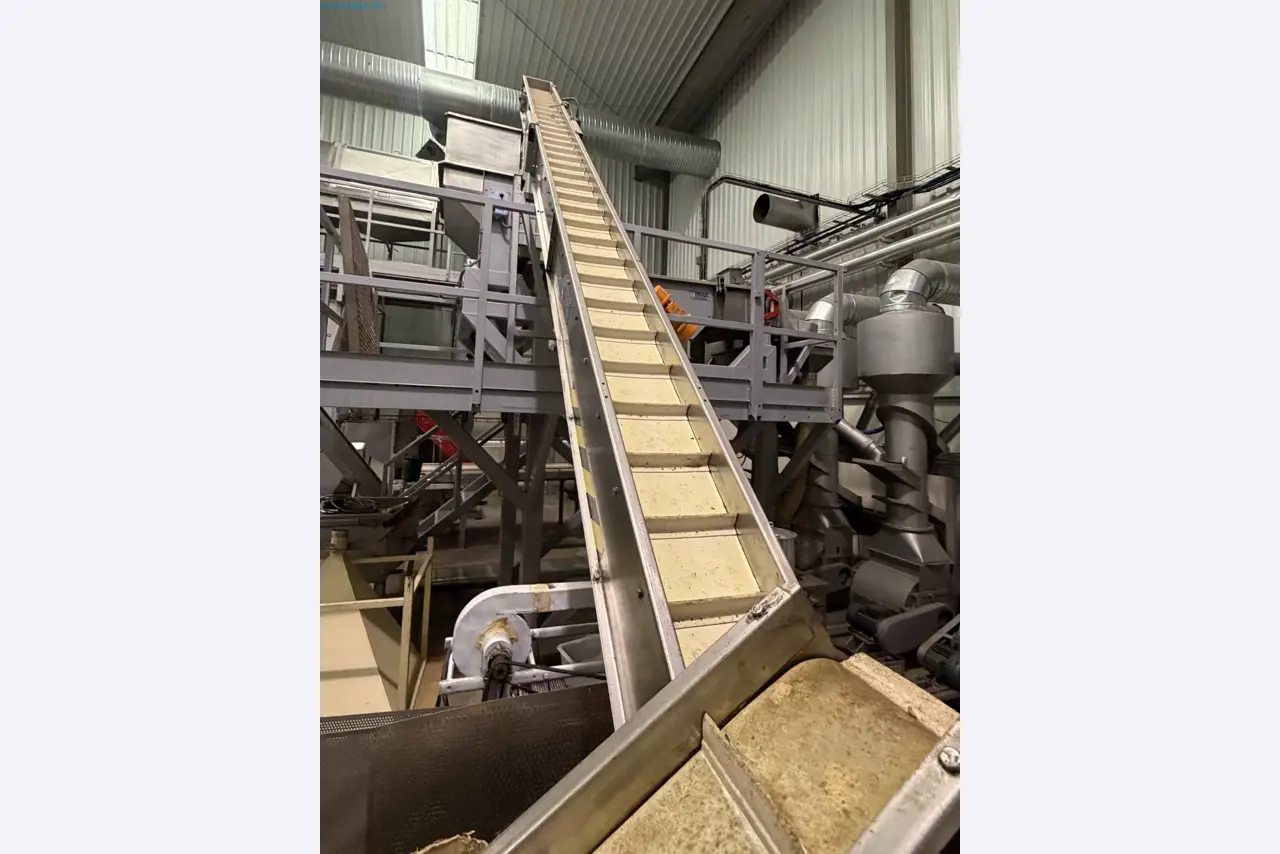 Nussverarbeitungsanlage zum Schälen, Trocknen und Verpacken-121