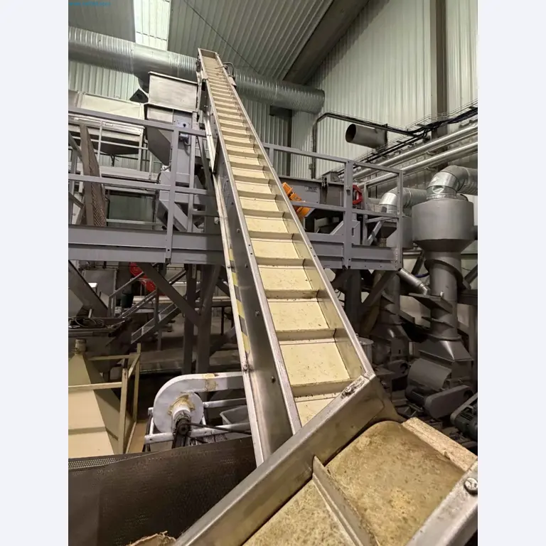 Nussverarbeitungsanlage zum Schälen, Trocknen und Verpacken-121