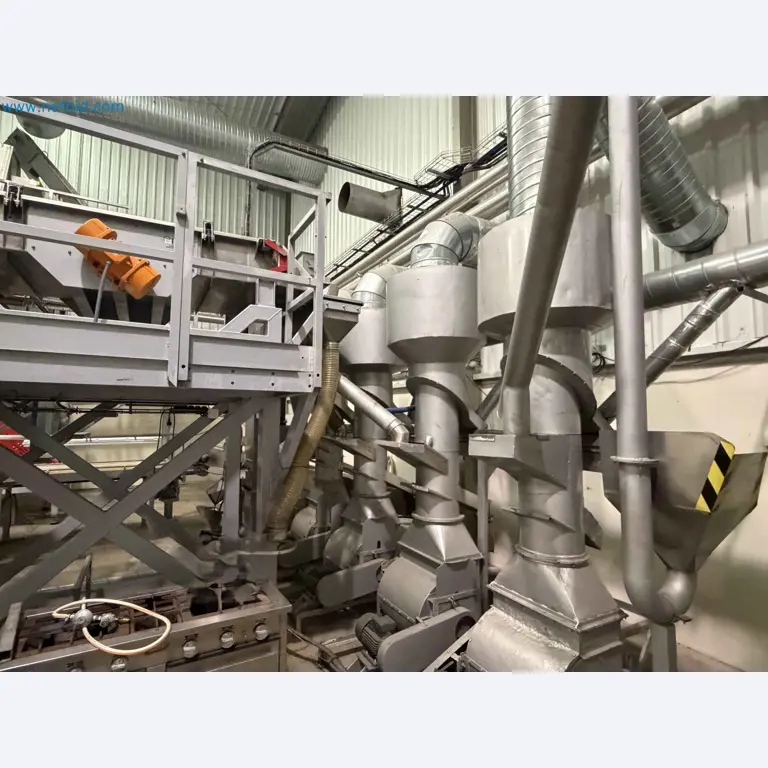 Nussverarbeitungsanlage zum Schälen, Trocknen und Verpacken-126