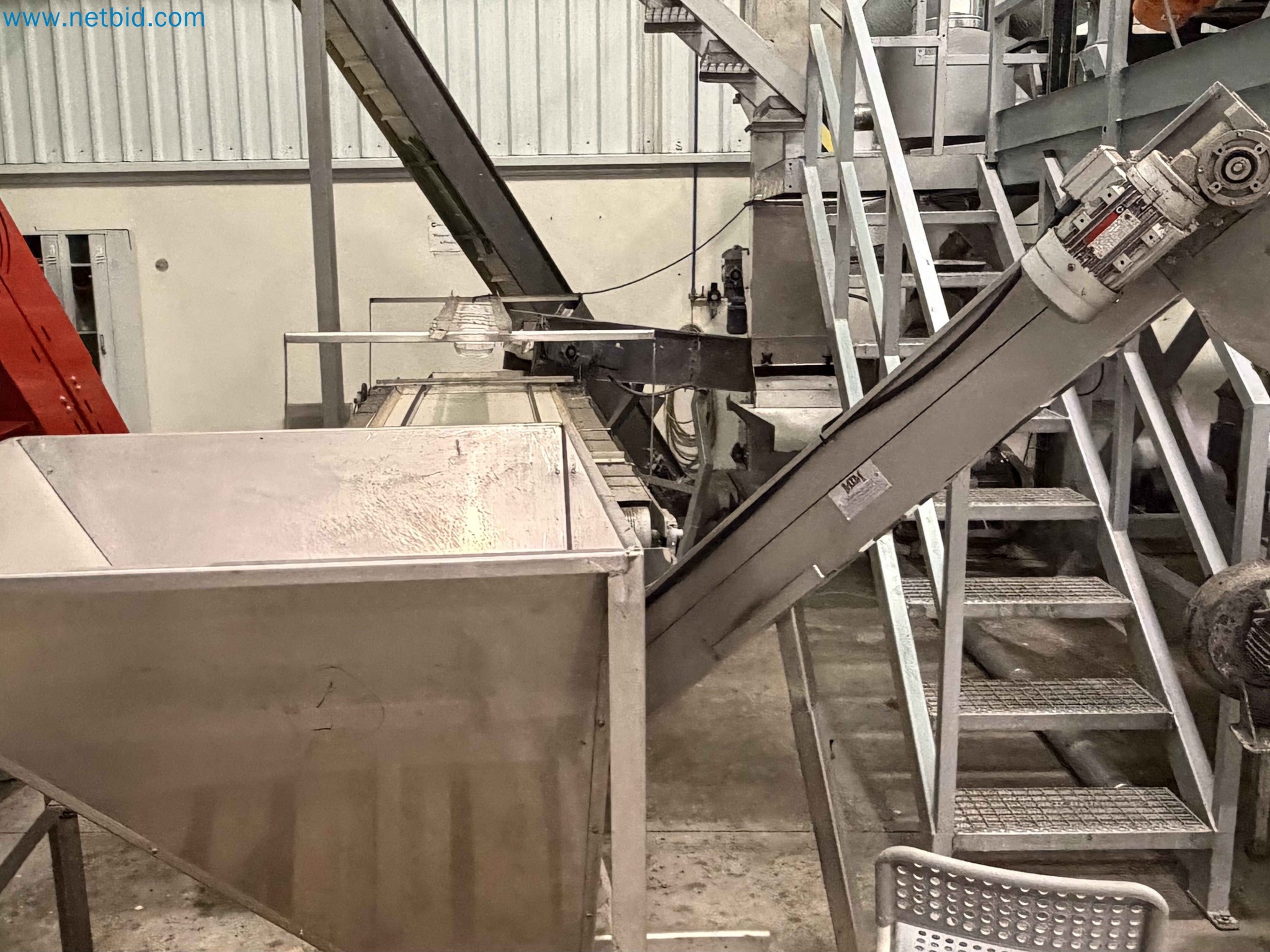 Nussverarbeitungsanlage zum Schälen, Trocknen und Verpacken-141