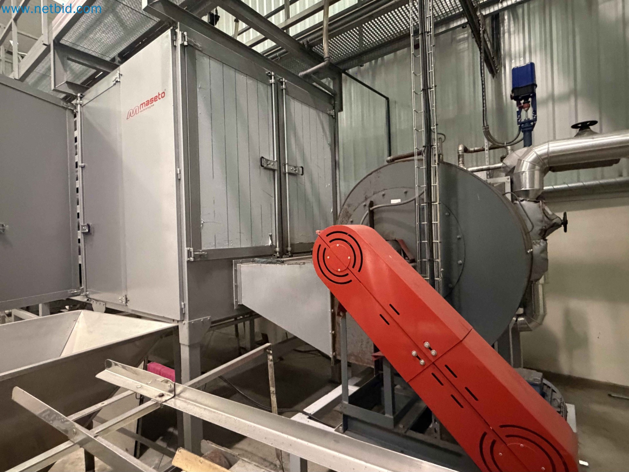 Nussverarbeitungsanlage zum Schälen, Trocknen und Verpacken-145