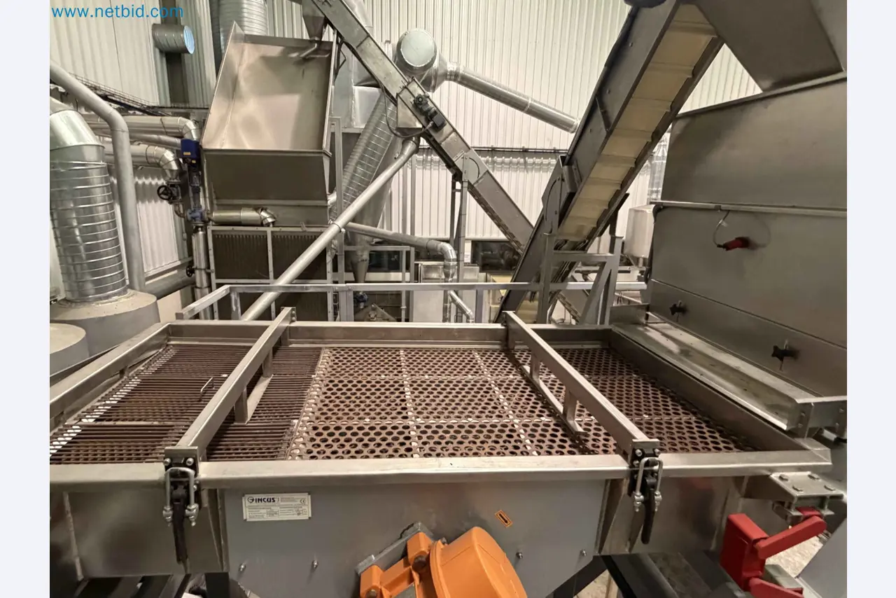 Nussverarbeitungsanlage zum Schälen, Trocknen und Verpacken-148