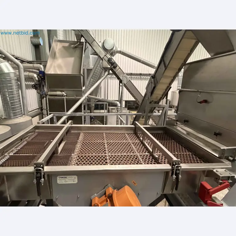 Nussverarbeitungsanlage zum Schälen, Trocknen und Verpacken-148