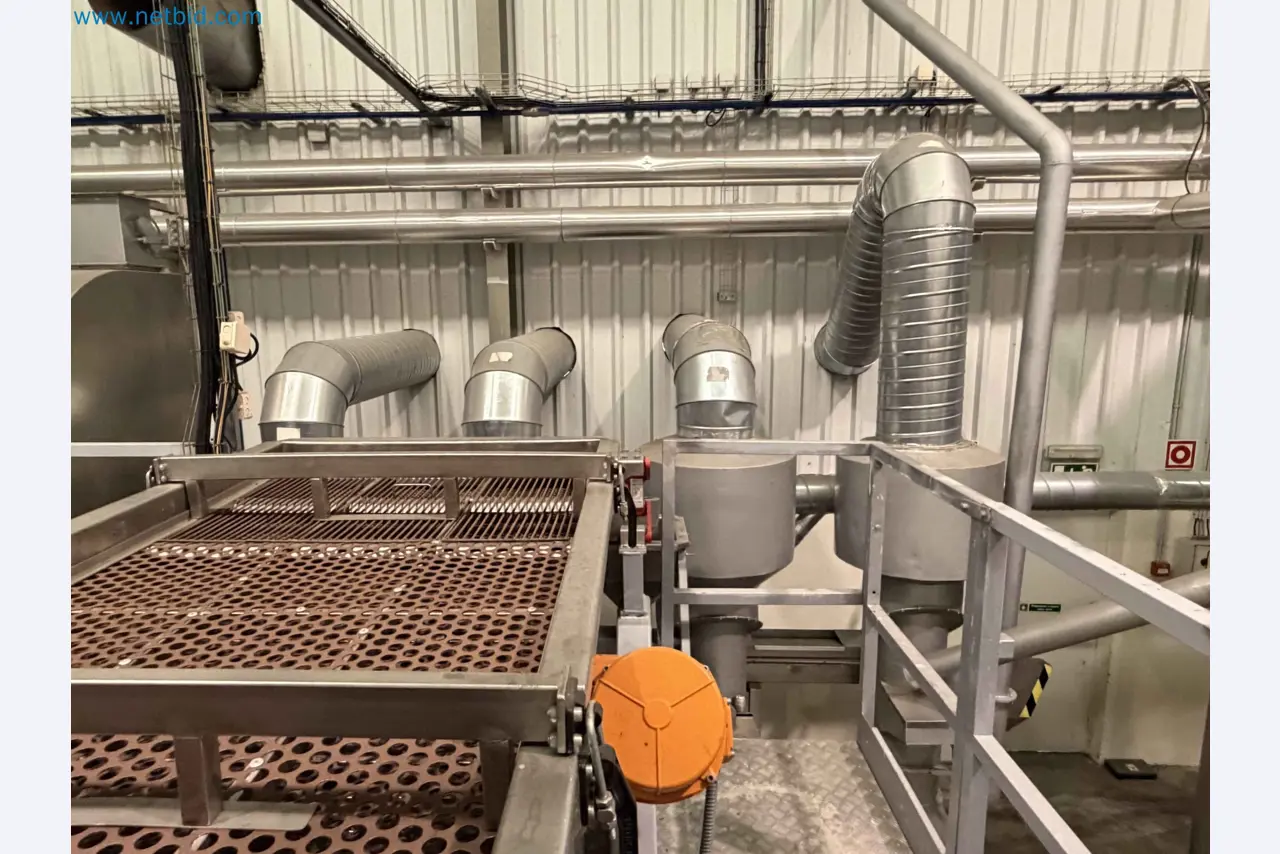 Nussverarbeitungsanlage zum Schälen, Trocknen und Verpacken-157