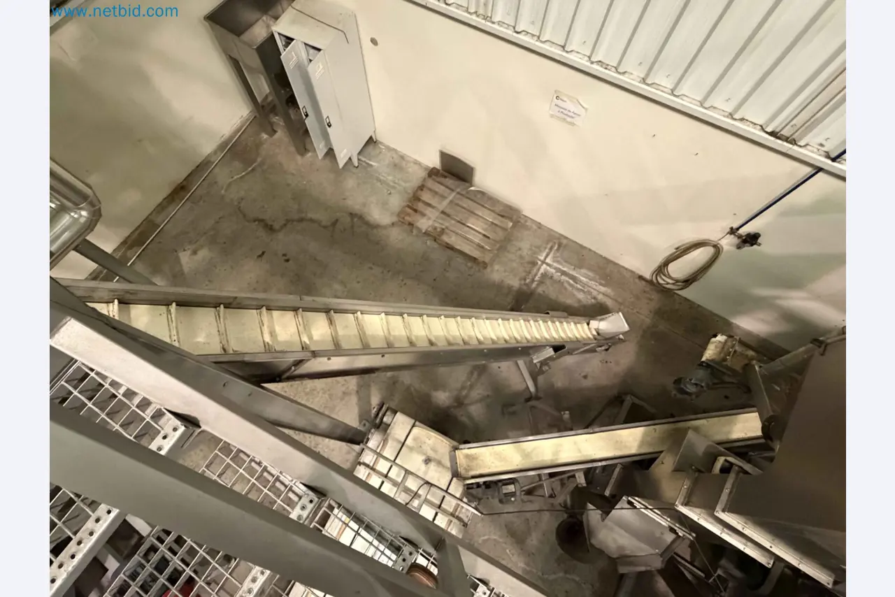 Nussverarbeitungsanlage zum Schälen, Trocknen und Verpacken-160