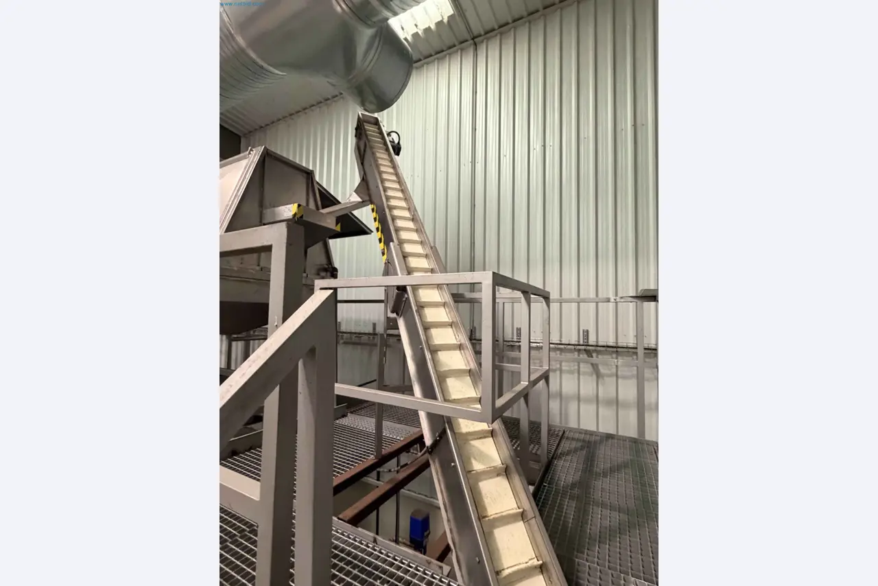 Nussverarbeitungsanlage zum Schälen, Trocknen und Verpacken-162