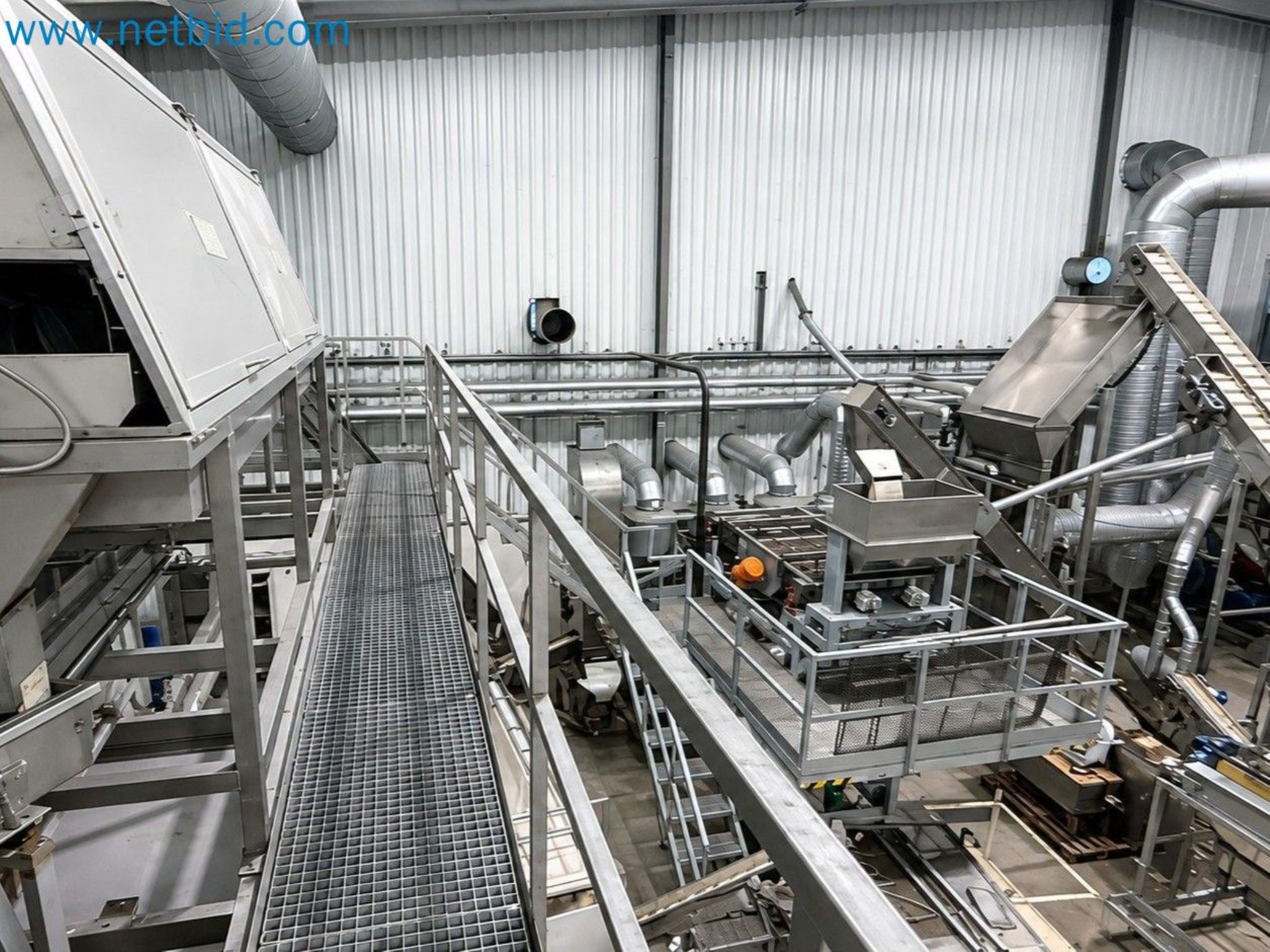 Nussverarbeitungsanlage zum Schälen, Trocknen und Verpacken-176