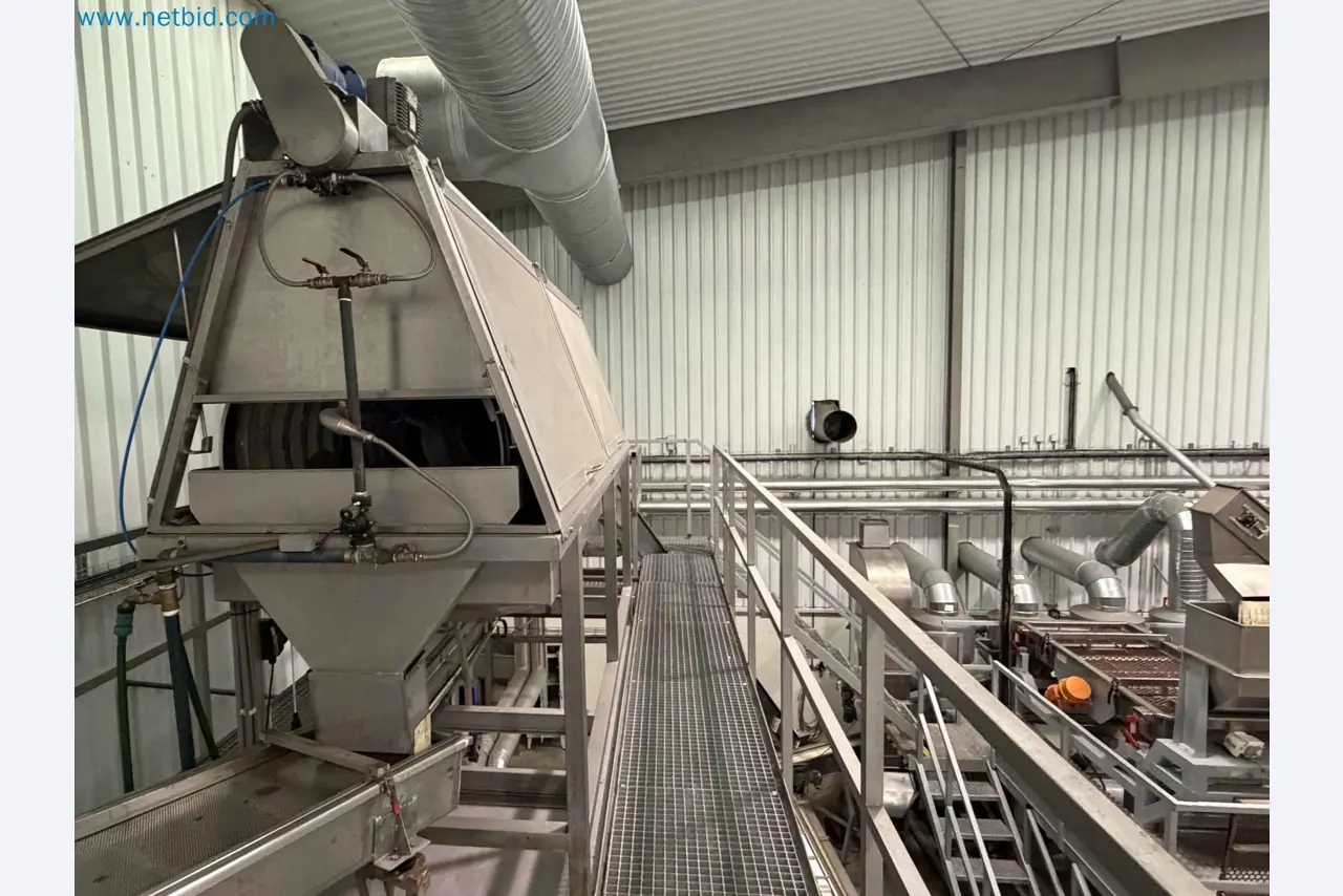 Nussverarbeitungsanlage zum Schälen, Trocknen und Verpacken-177