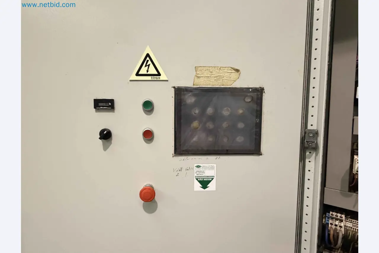Nussverarbeitungsanlage zum Schälen, Trocknen und Verpacken-186