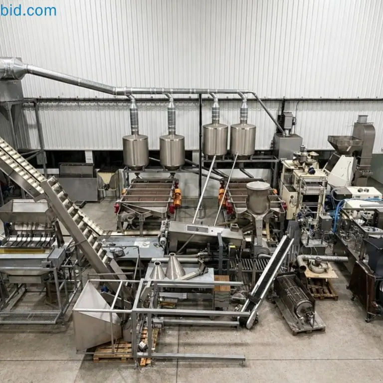 Komplette Industrieanlage zur Verarbeitung, Schälung und Verpackung von Nüssen