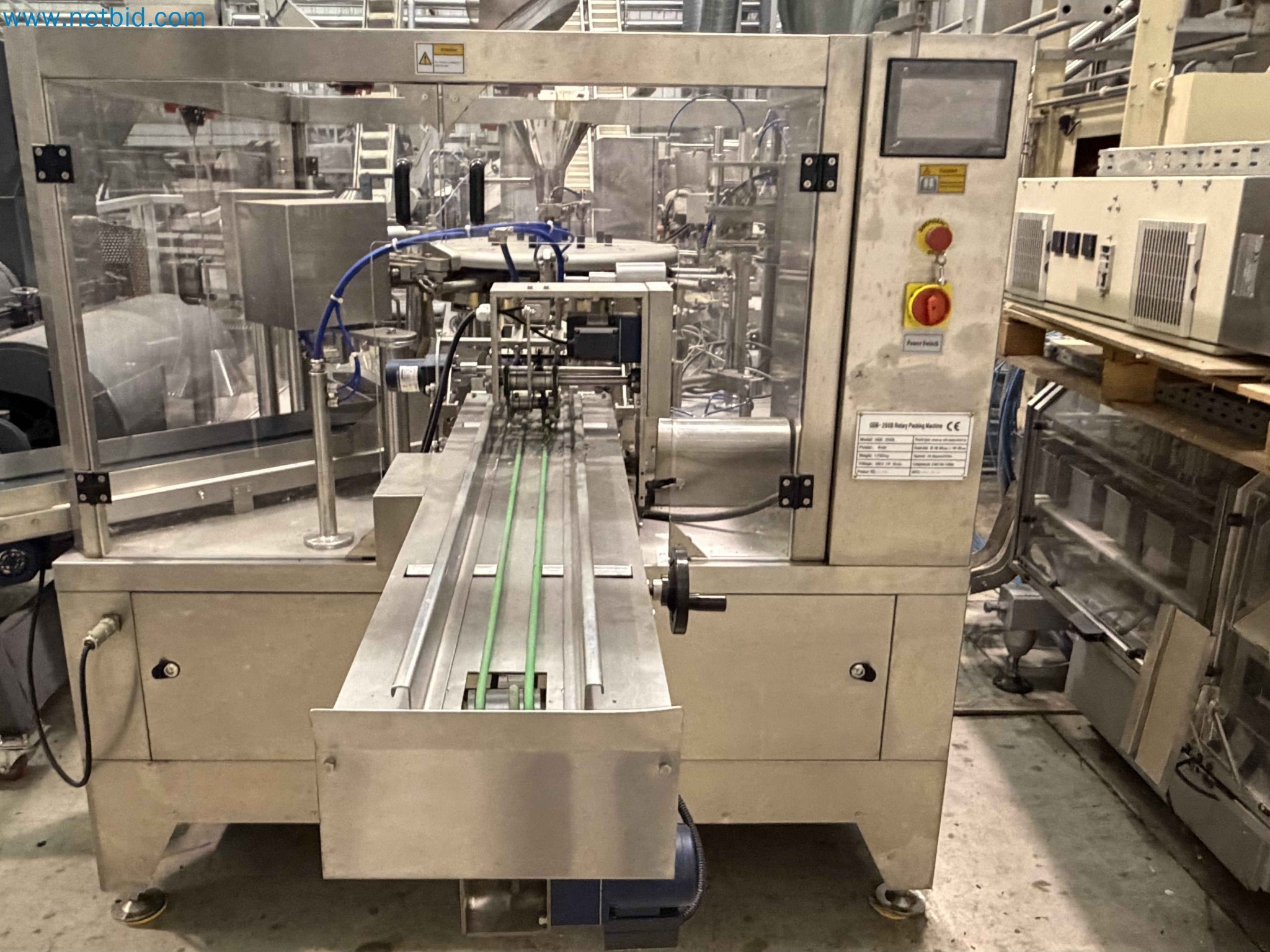 Nussverarbeitungsanlage zum Schälen, Trocknen und Verpacken-207