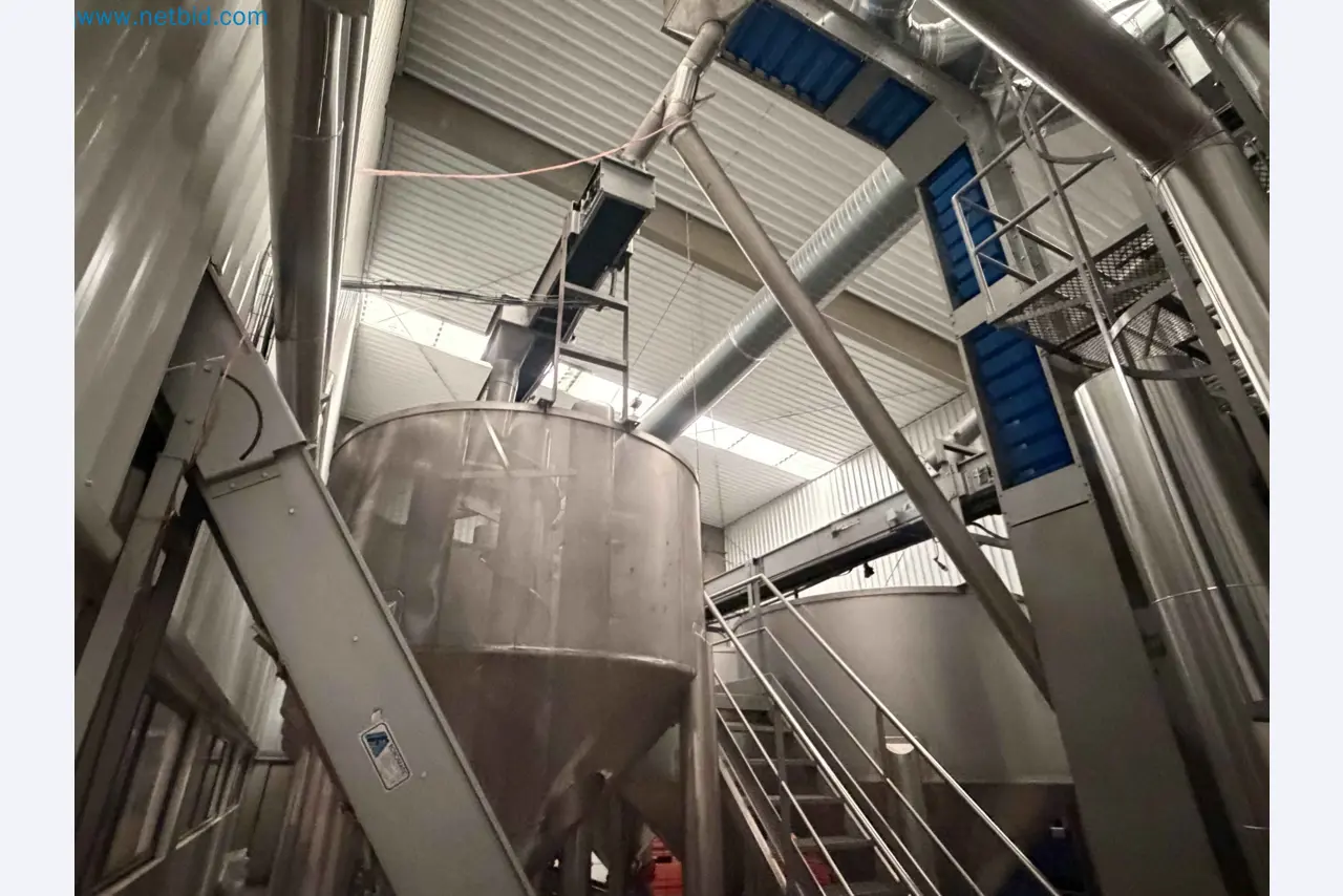Nussverarbeitungsanlage zum Schälen, Trocknen und Verpacken-23