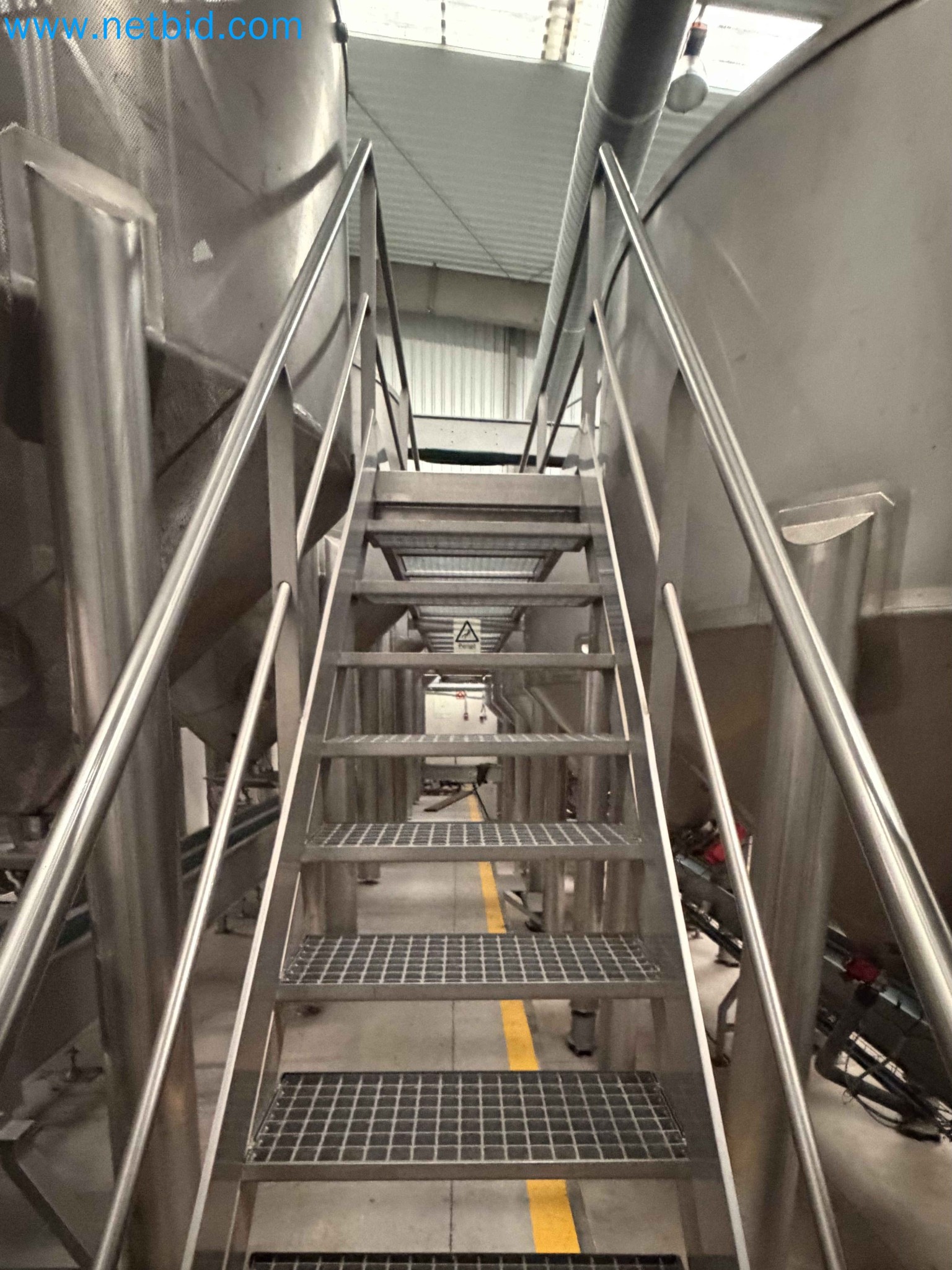 Nussverarbeitungsanlage zum Schälen, Trocknen und Verpacken-26