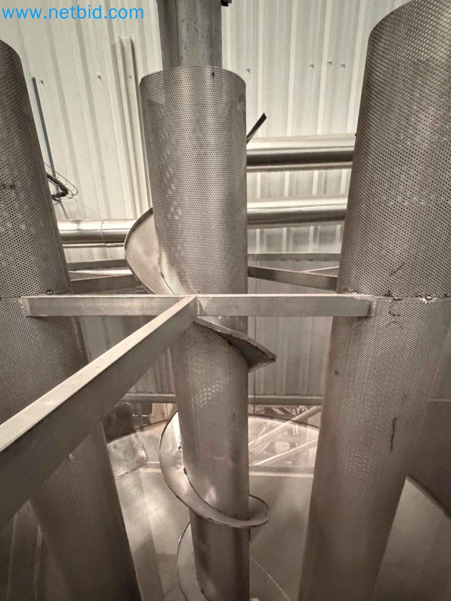 Nussverarbeitungsanlage zum Schälen, Trocknen und Verpacken-34