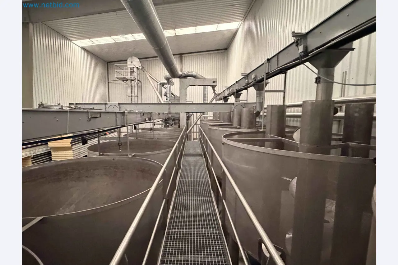 Nussverarbeitungsanlage zum Schälen, Trocknen und Verpacken-41