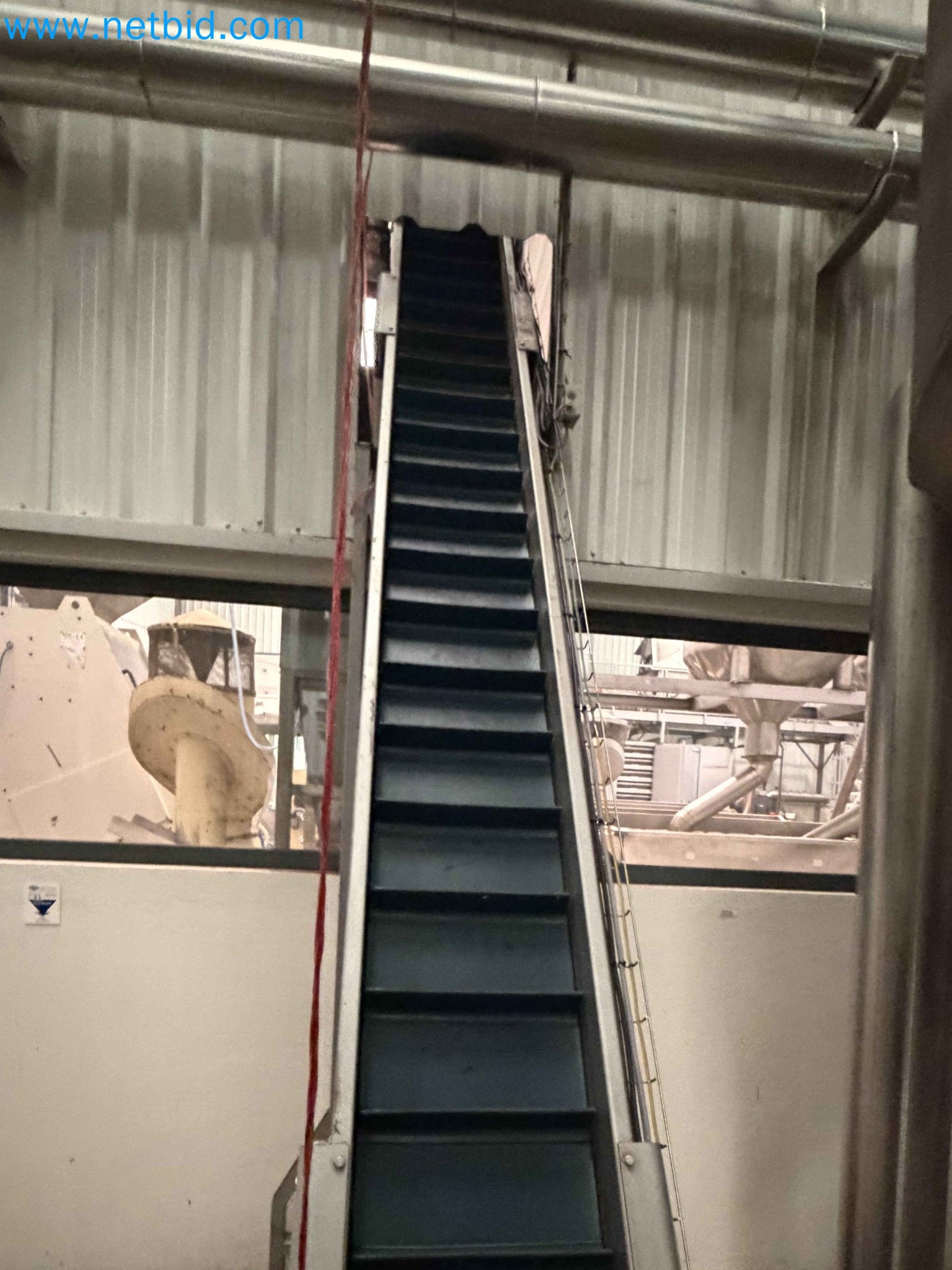 Nussverarbeitungsanlage zum Schälen, Trocknen und Verpacken-49