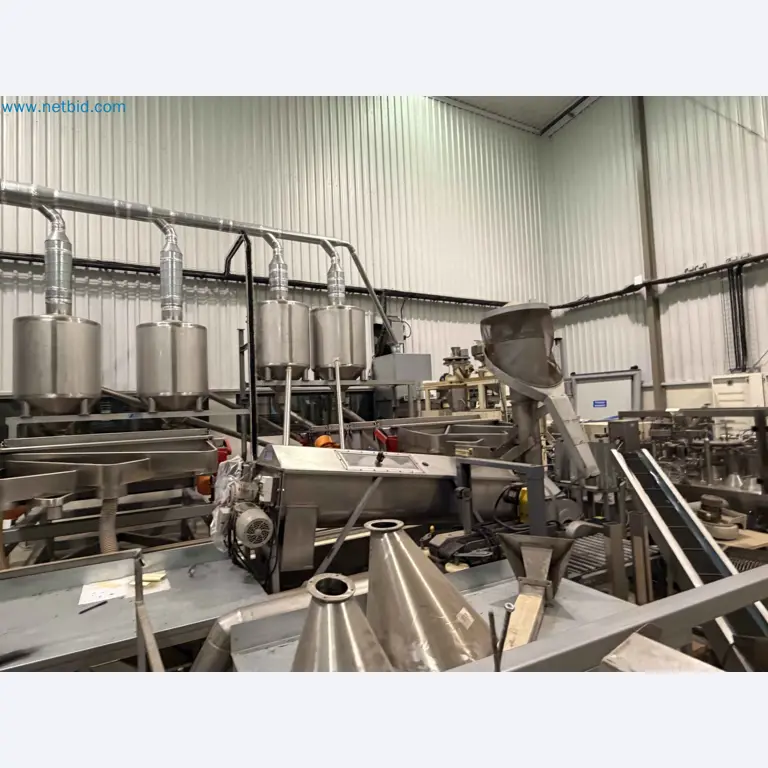 Nussverarbeitungsanlage zum Schälen, Trocknen und Verpacken-72