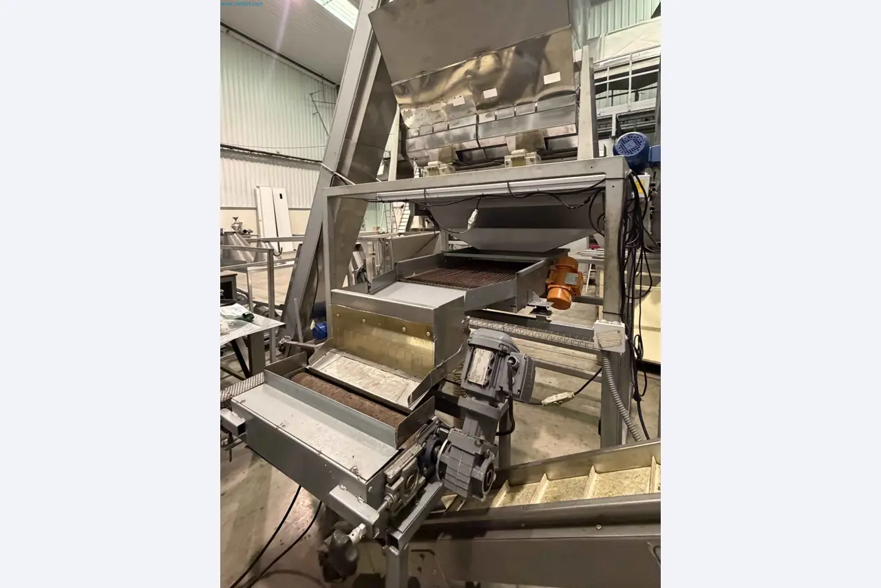 Nussverarbeitungsanlage zum Schälen, Trocknen und Verpacken-83