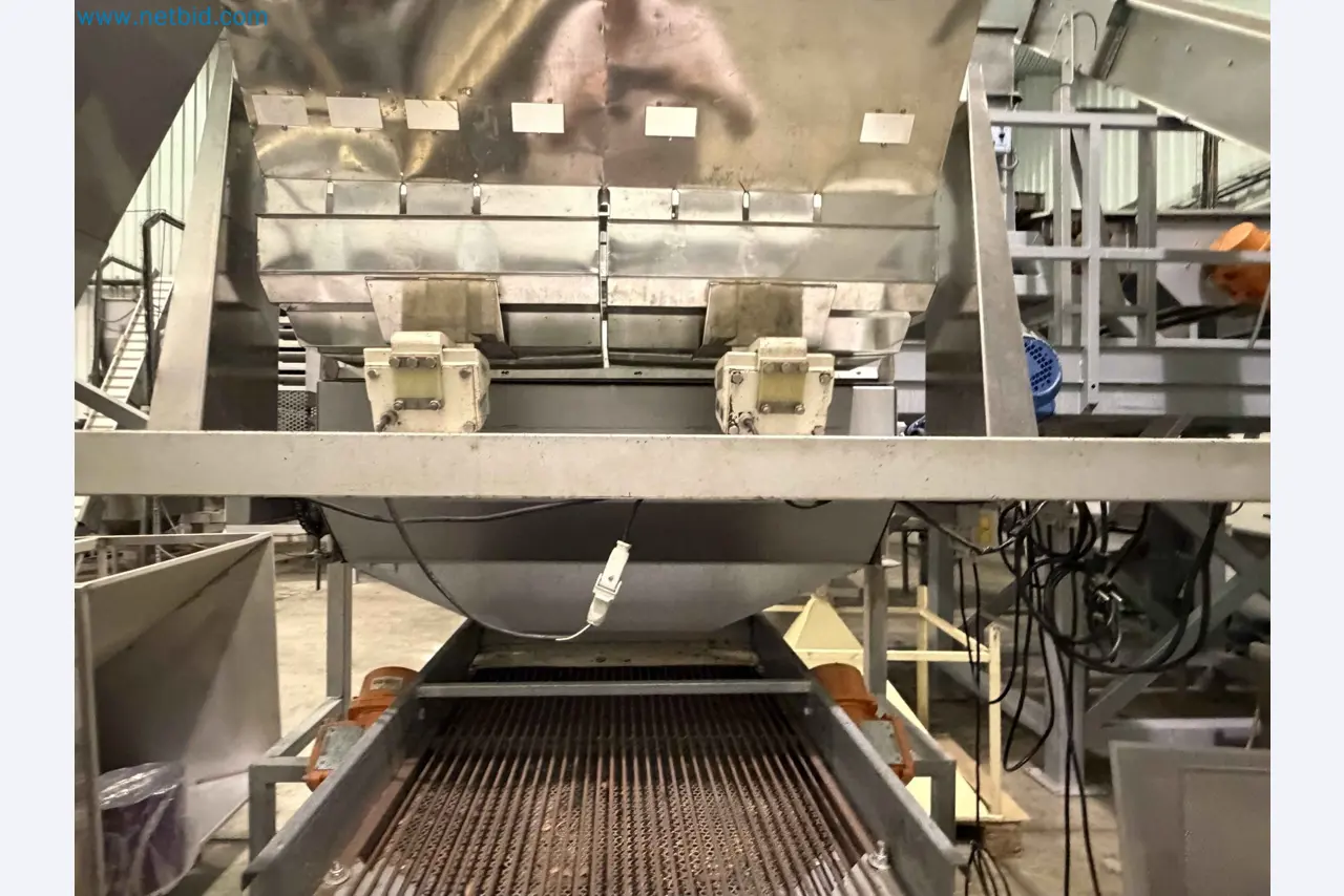 Nussverarbeitungsanlage zum Schälen, Trocknen und Verpacken-85