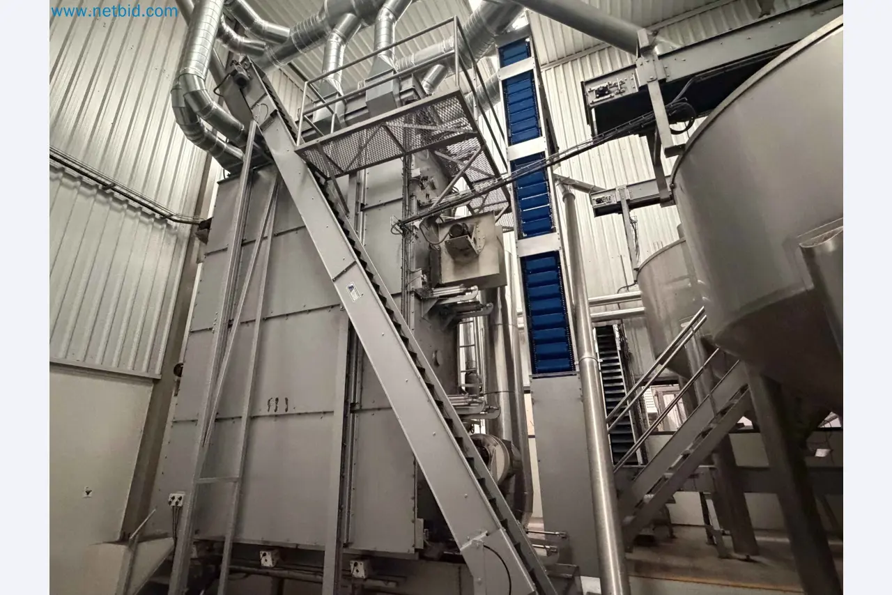 Nussverarbeitungsanlage zum Schälen, Trocknen und Verpacken-8