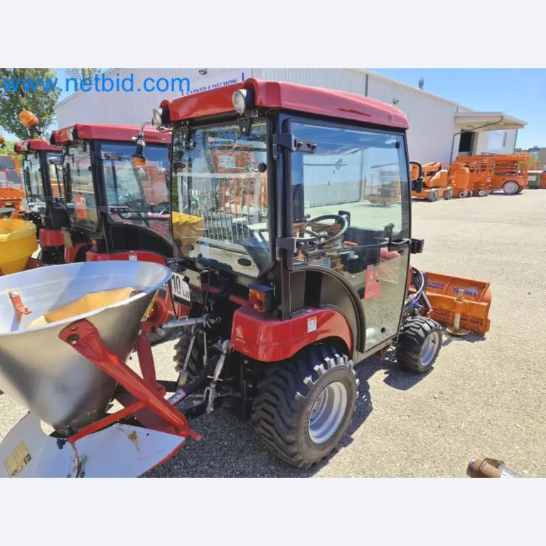 TYM All-Wheel-Drive Compact Tractors for Winter Use and HONDA Single-Axle Snow Plows-13