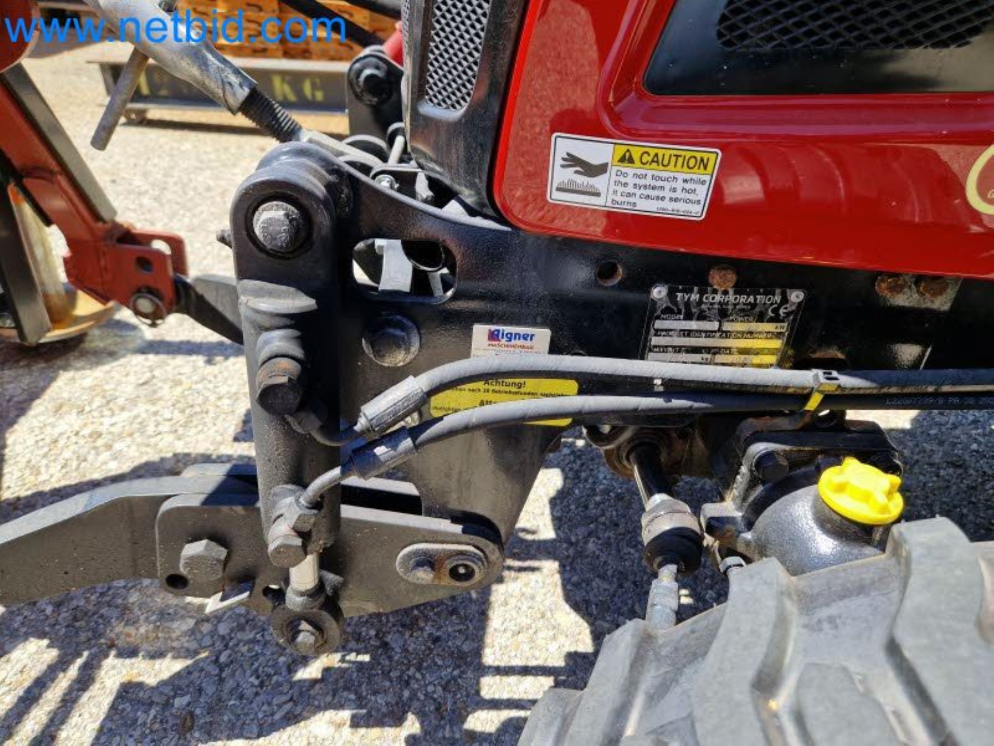 TYM All-Wheel-Drive Compact Tractors for Winter Use and HONDA Single-Axle Snow Plows-16