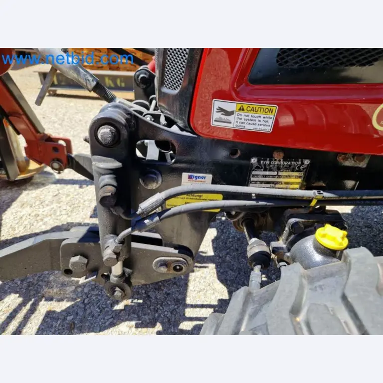 TYM All-Wheel-Drive Compact Tractors for Winter Use and HONDA Single-Axle Snow Plows-16