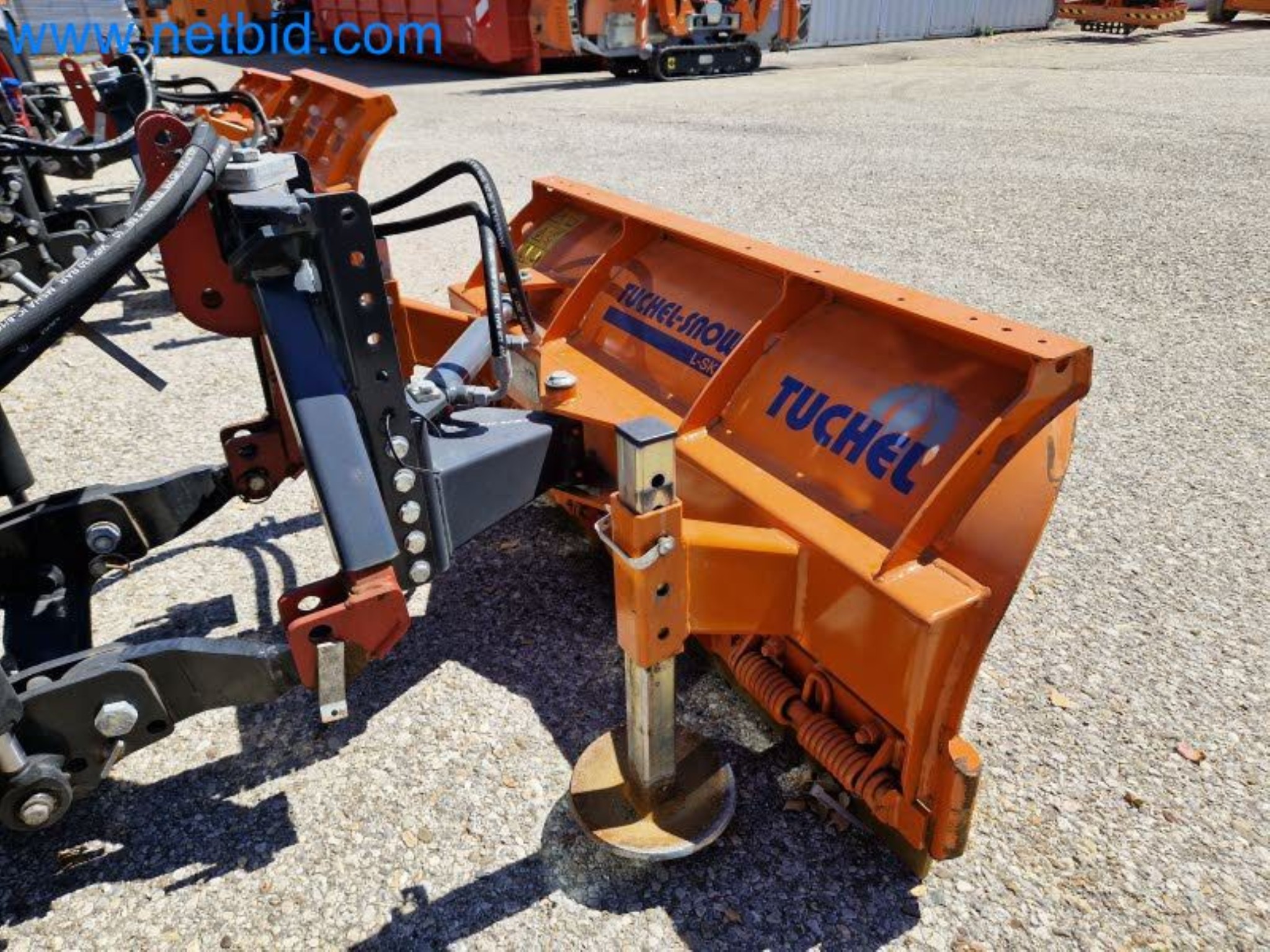 TYM All-Wheel-Drive Compact Tractors for Winter Use and HONDA Single-Axle Snow Plows-21