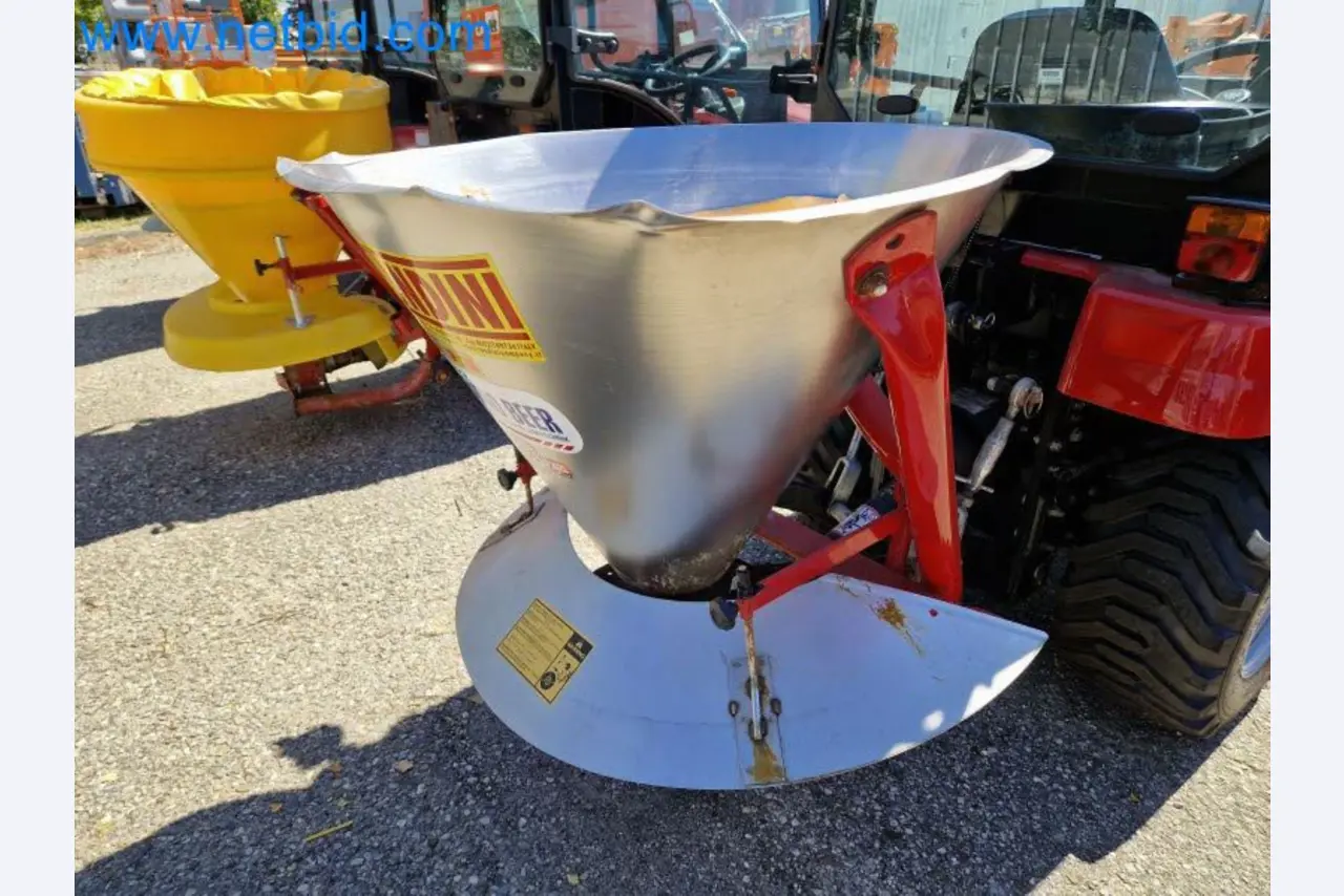 TYM All-Wheel-Drive Compact Tractors for Winter Use and HONDA Single-Axle Snow Plows-25
