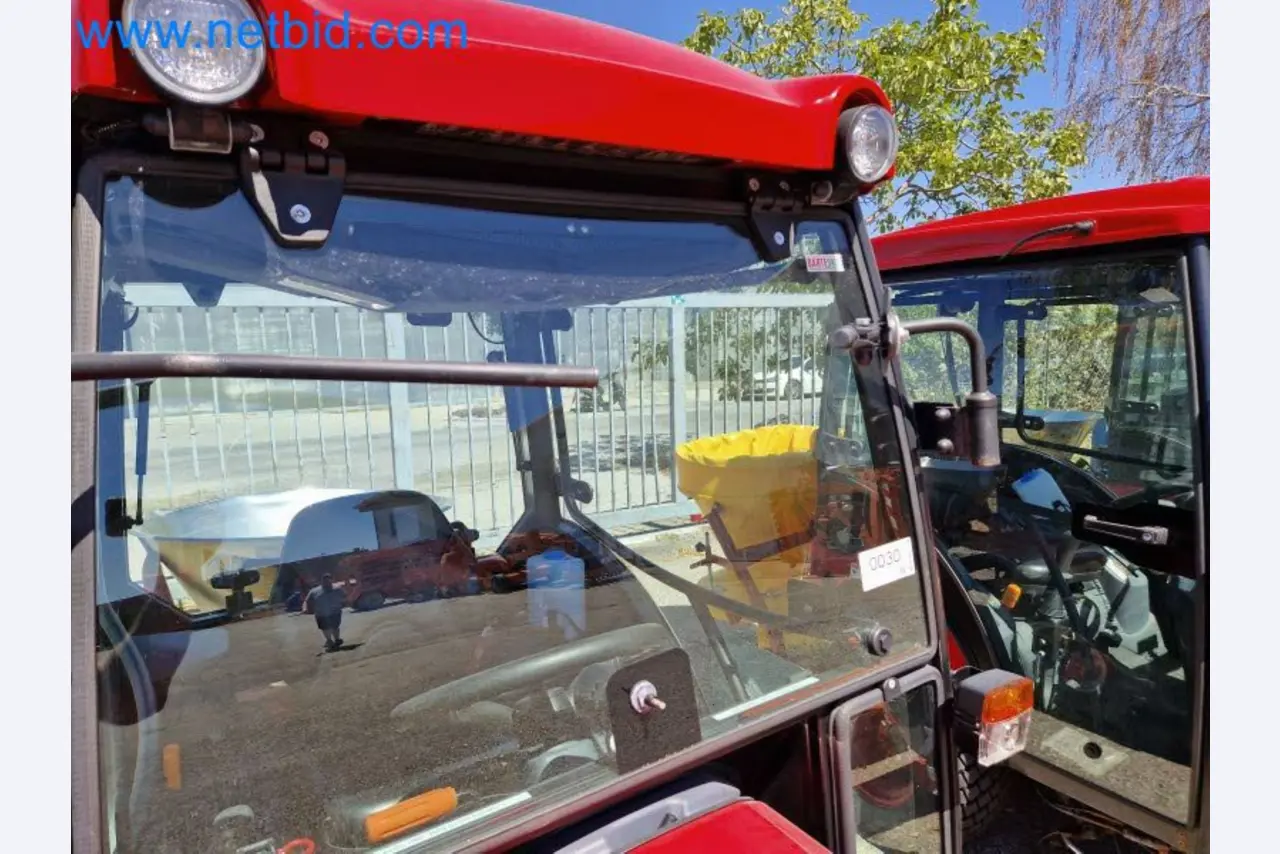 TYM All-Wheel-Drive Compact Tractors for Winter Use and HONDA Single-Axle Snow Plows-29