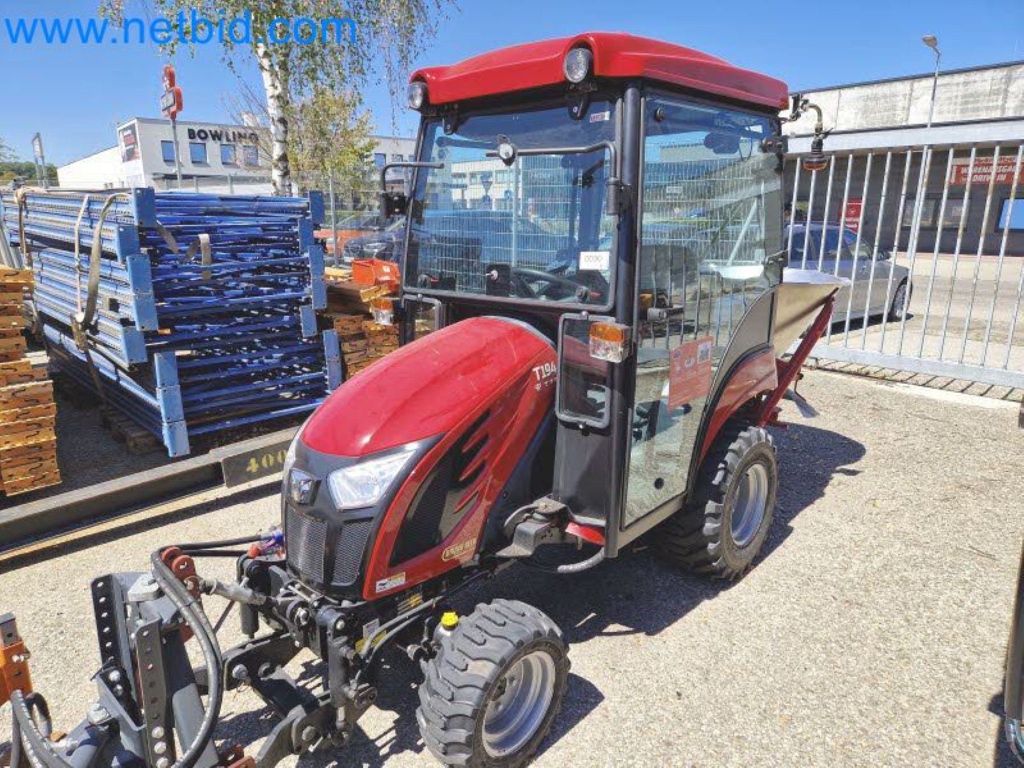 TYM All-Wheel-Drive Compact Tractors for Winter Use and HONDA Single-Axle Snow Plows-2