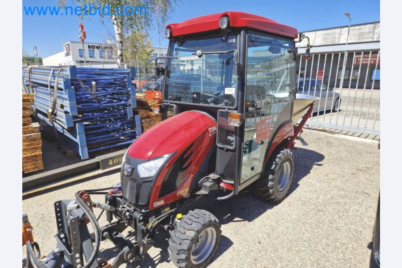 TYM All-Wheel-Drive Compact Tractors for Winter Use and HONDA Single-Axle Snow Plows-2