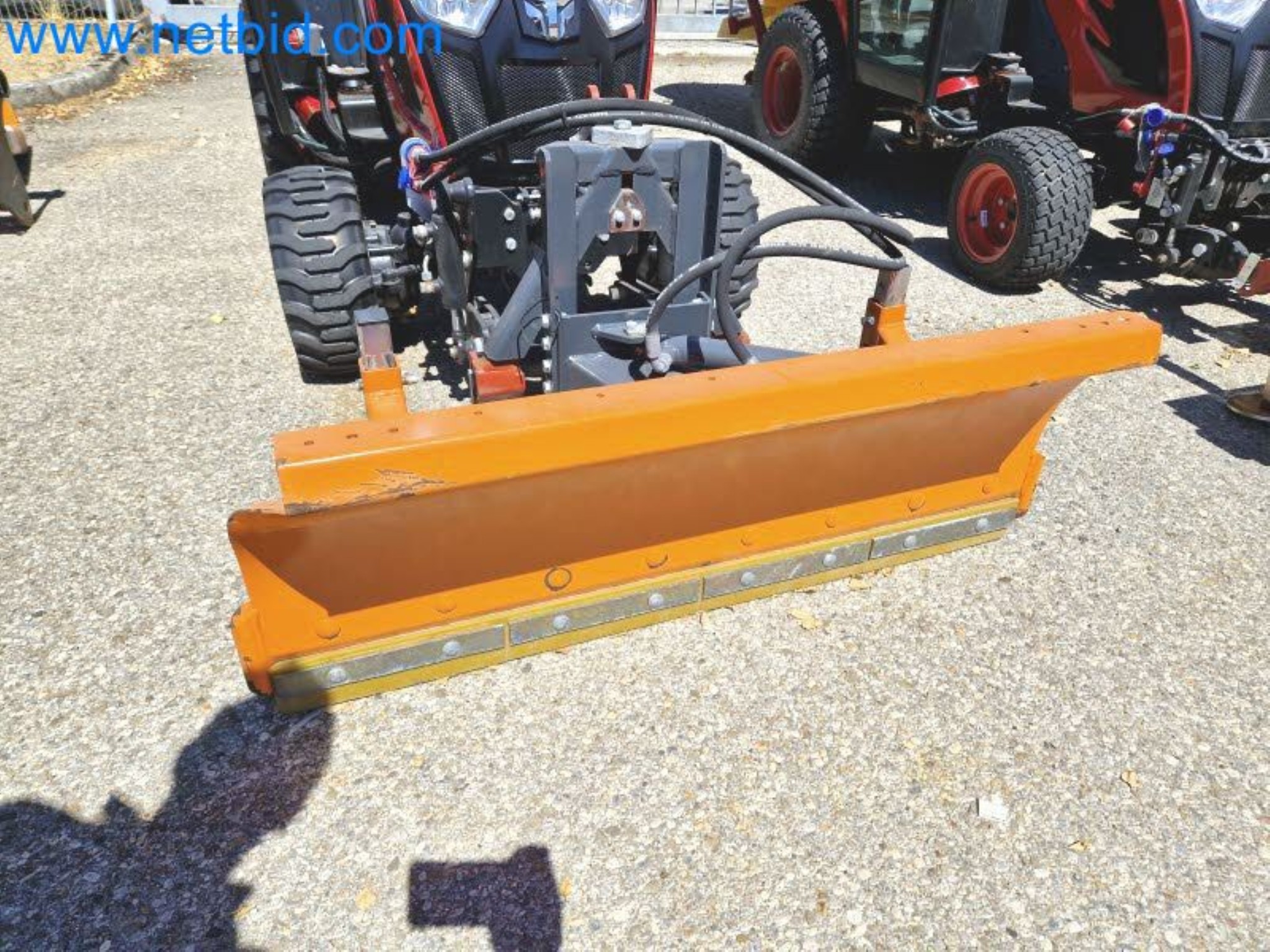 TYM All-Wheel-Drive Compact Tractors for Winter Use and HONDA Single-Axle Snow Plows-34