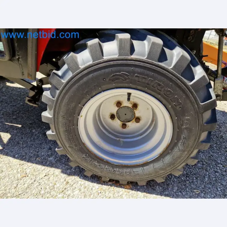 TYM All-Wheel-Drive Compact Tractors for Winter Use and HONDA Single-Axle Snow Plows-3