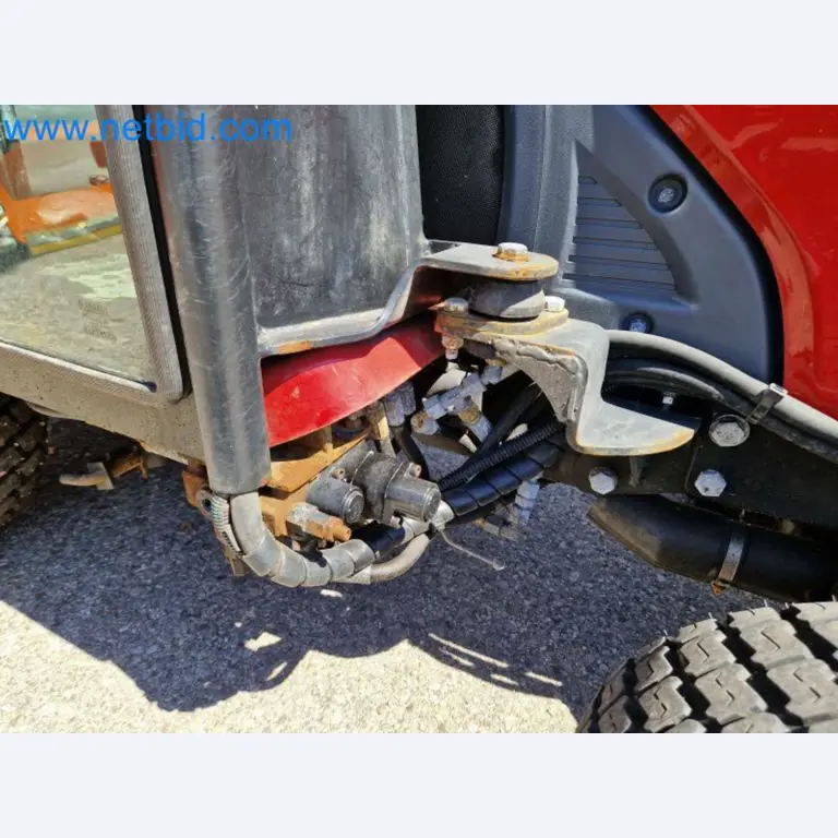 TYM All-Wheel-Drive Compact Tractors for Winter Use and HONDA Single-Axle Snow Plows-18