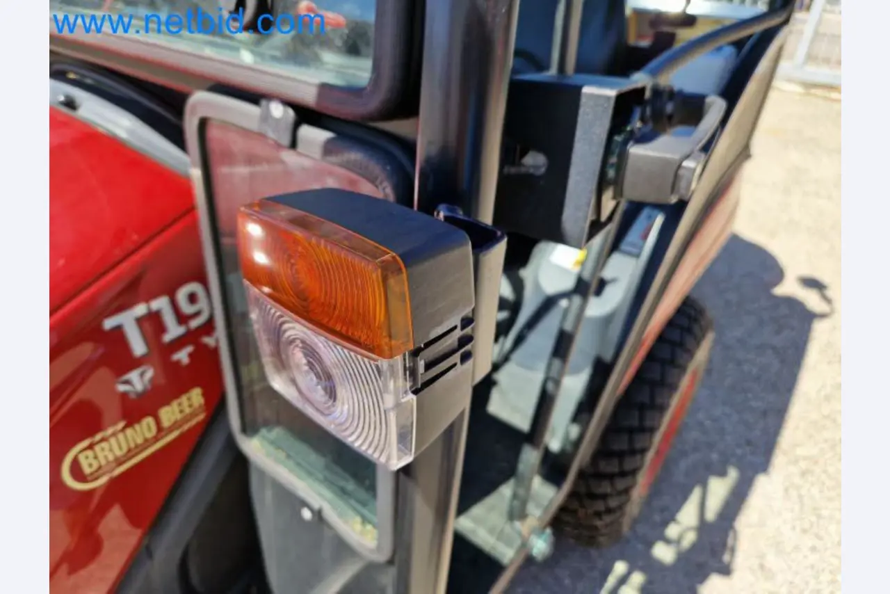 TYM All-Wheel-Drive Compact Tractors for Winter Use and HONDA Single-Axle Snow Plows-29