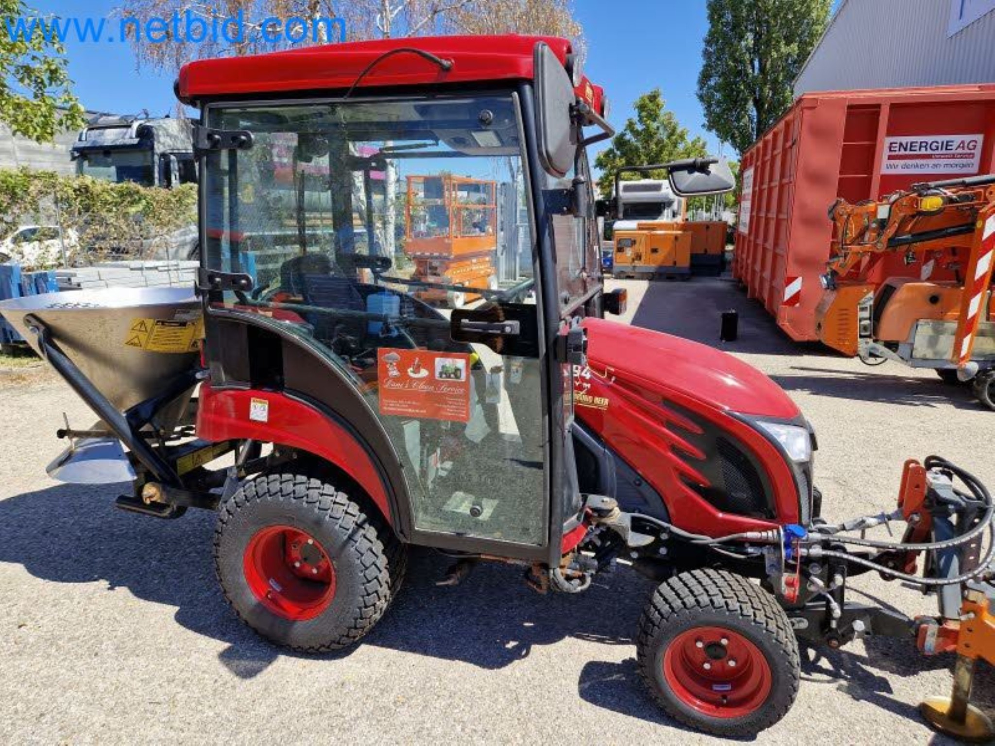 TYM All-Wheel-Drive Compact Tractors for Winter Use and HONDA Single-Axle Snow Plows-2
